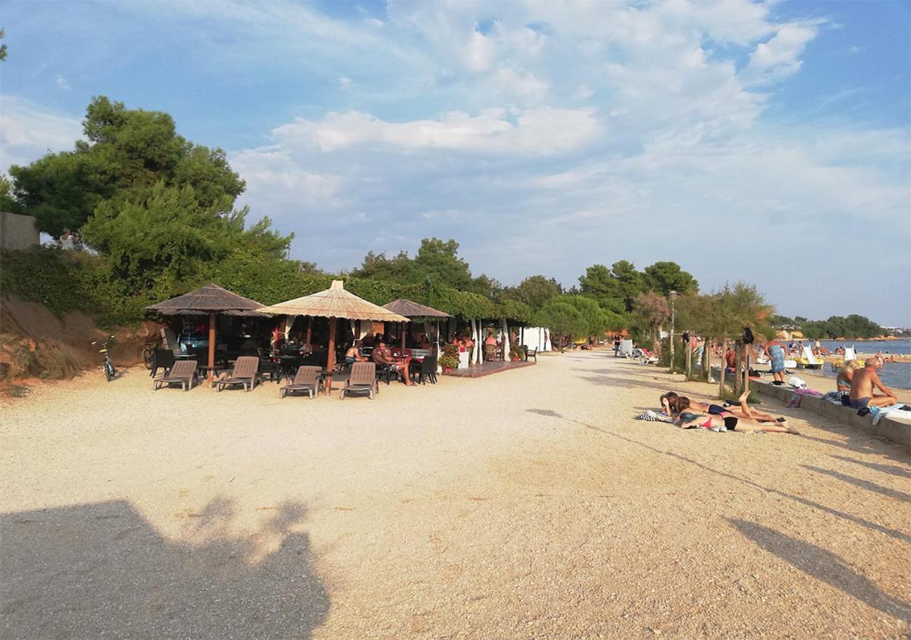 Danyja Apartments Sveti Filip i Jakov Luaran gambar