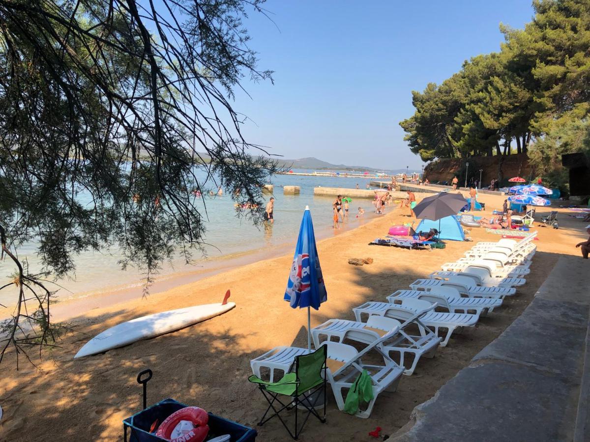 Danyja Apartments Sveti Filip i Jakov Luaran gambar