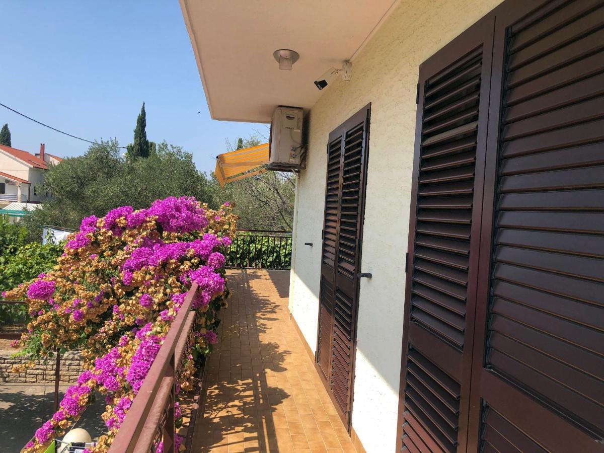 Danyja Apartments Sveti Filip i Jakov Luaran gambar