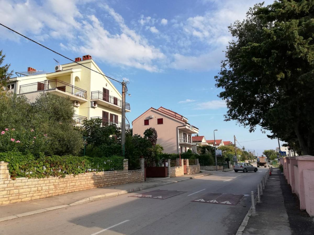 Danyja Apartments Sveti Filip i Jakov Luaran gambar