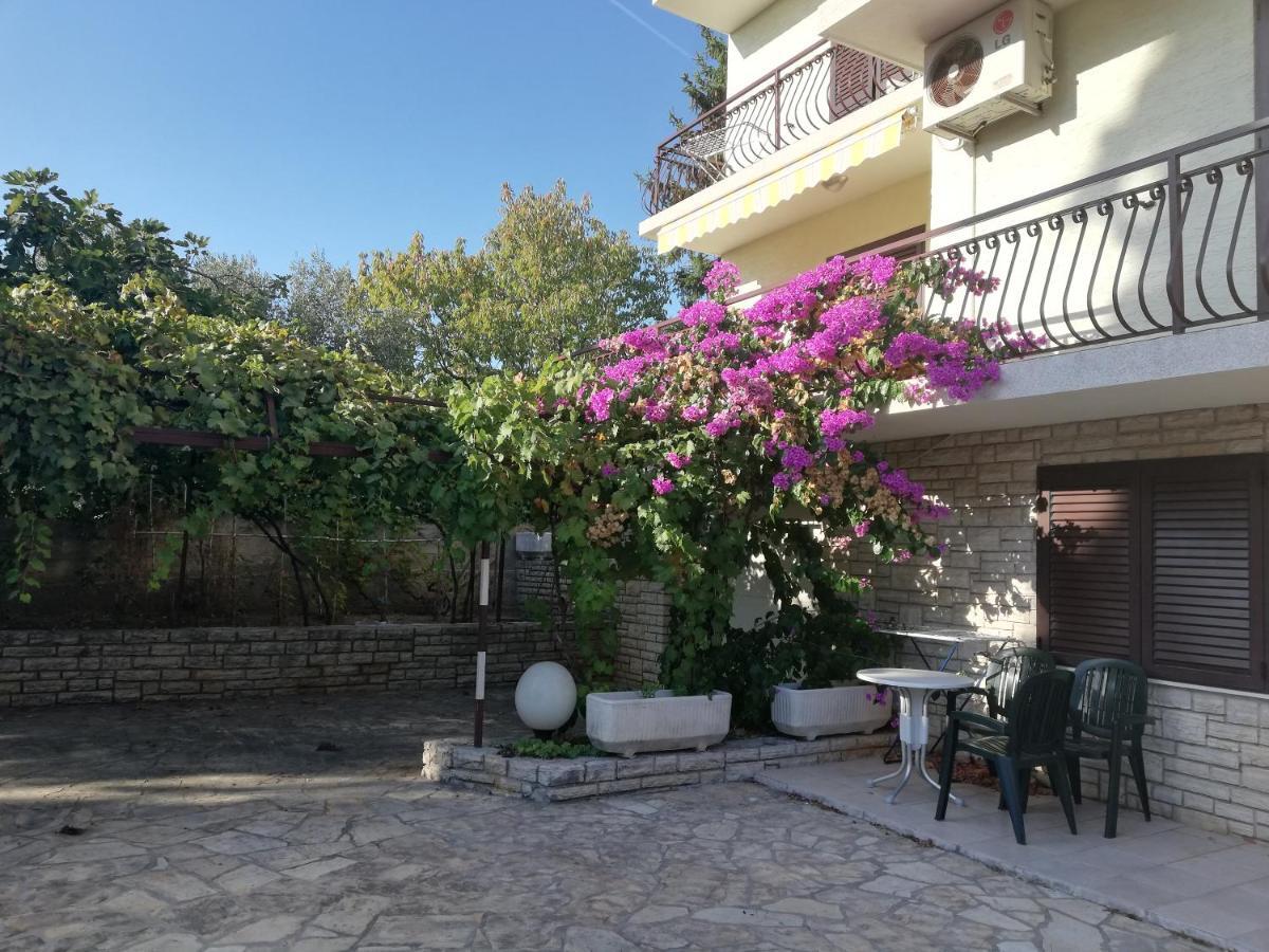Danyja Apartments Sveti Filip i Jakov Luaran gambar