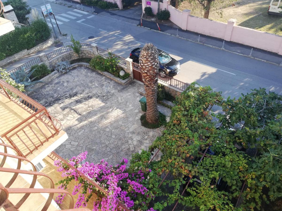 Danyja Apartments Sveti Filip i Jakov Luaran gambar