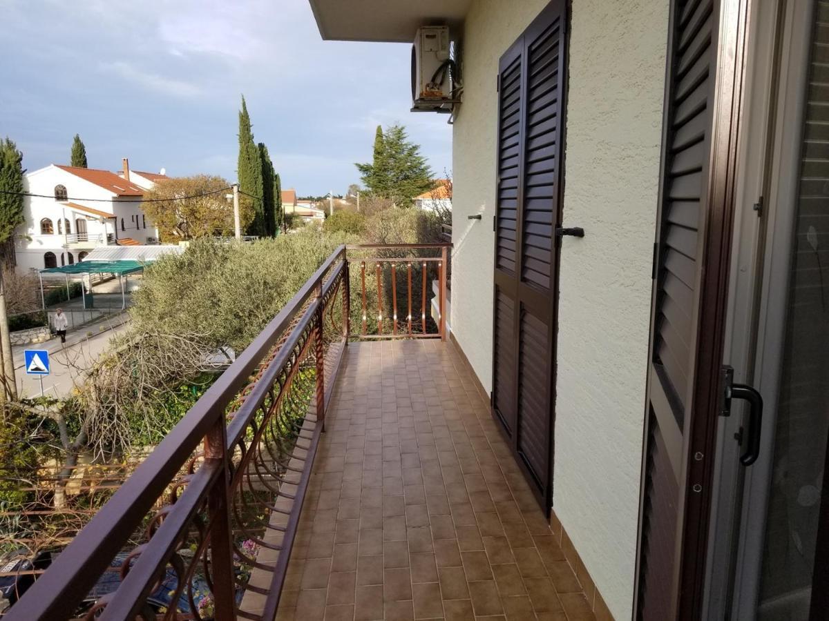 Danyja Apartments Sveti Filip i Jakov Luaran gambar
